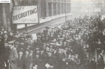 1915 год. Добровольцы записываются в британскую армию